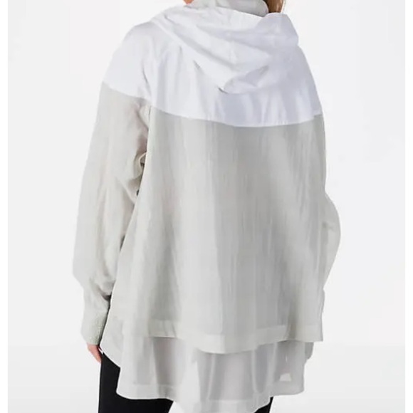 Women’s Nike Tech liberty windrunner 886268-100 jacket XS - Picture 4 of 16